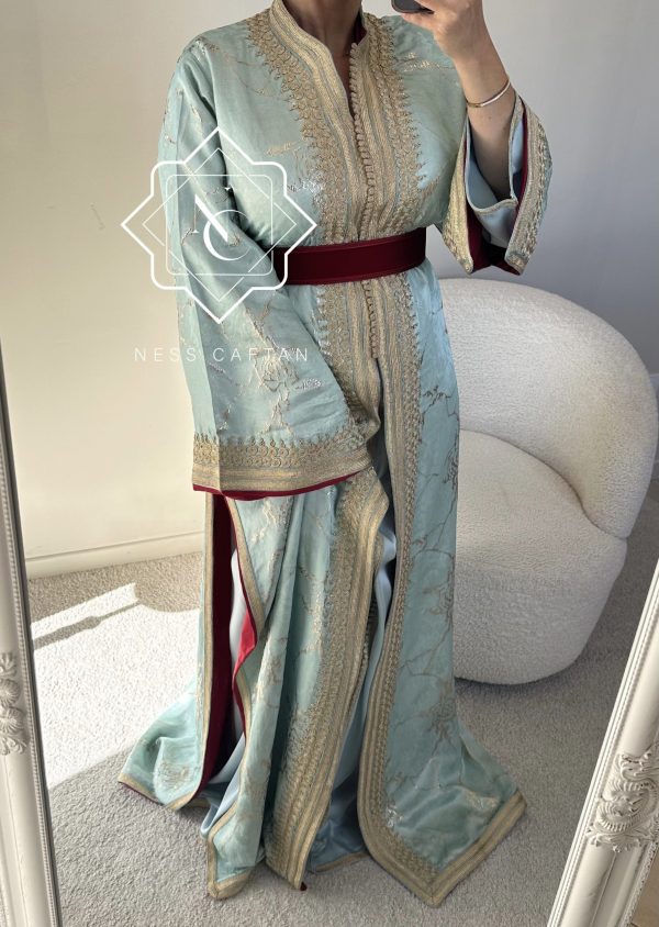 🧵🪡TAKCHITA BROCHET DE SOIE BLEU CIEL