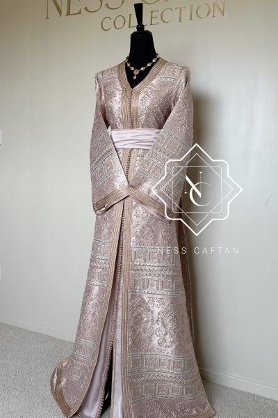 🧵🪡TAKCHITA JOUNAÏDA ROSE
