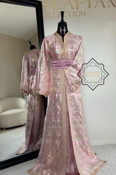 🧵🪡TAKCHITA JOUNAÏDA ROSE