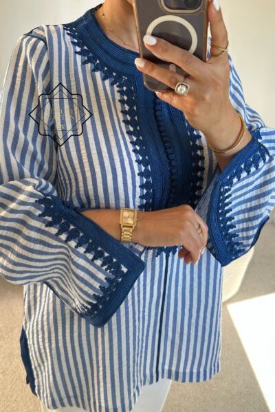 Tunique bleue rayée